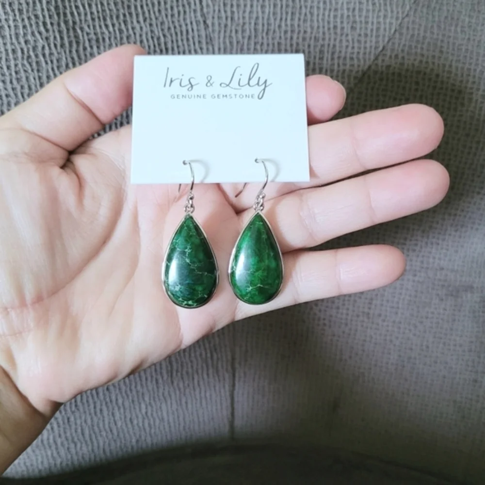 Iris & Lily Green💚 Jasper Earrings - Picture 11 of 16